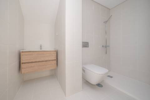 | APARTAMENTO T4 DUPLEX | ZONA RIBEIRINHA | 200 MT RIO SADO |