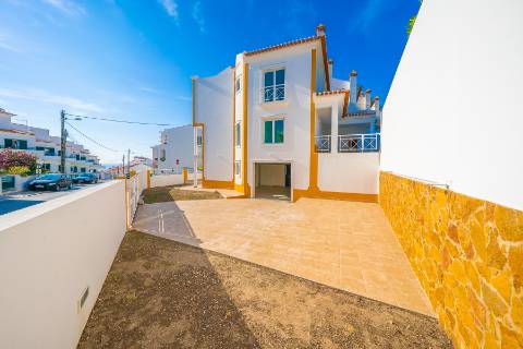 MORADIA T3+1 RENOVADA | VISTA MAR | PRAIA | SURF | NATUREZA