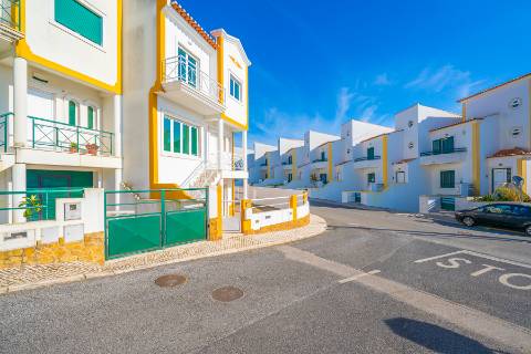 MORADIA T3+1 RENOVADA | VISTA MAR | PRAIA | SURF | NATUREZA