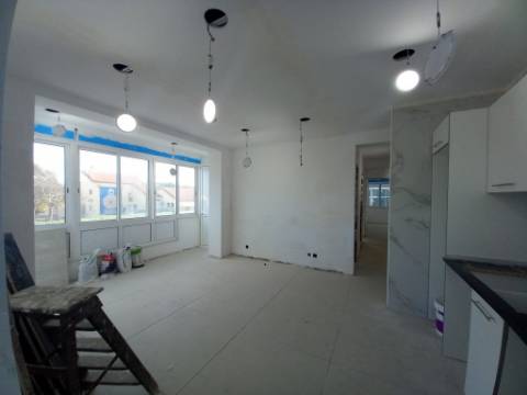 OPORTUNIDADE! T4 TOTALMENTE REMODELADO | EXCELENTE INVESTIMENTO