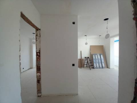 OPORTUNIDADE! T4 TOTALMENTE REMODELADO | EXCELENTE INVESTIMENTO