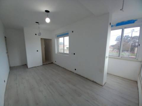 OPORTUNIDADE! T4 TOTALMENTE REMODELADO | EXCELENTE INVESTIMENTO