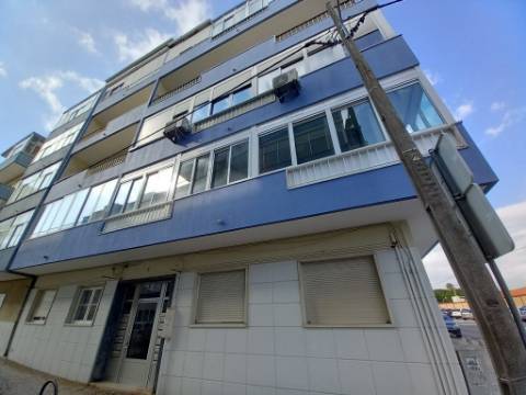 OPORTUNIDADE! T4 TOTALMENTE REMODELADO | EXCELENTE INVESTIMENTO