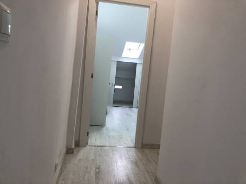 | EXCELENTE INVESTIMENTO | 7% RENTABILIDADE | ARRENDAMENTO ESTUDANTES |