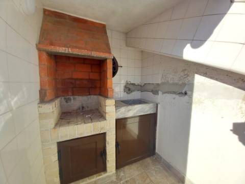 T3 DUPLEX TOTALMENTE REMODELADO | 300M DA PRAIA | COSTA DA CAPARICA