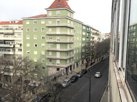 || RENOVADO | Apartamento T1 NO CENTRO LISBOA ||