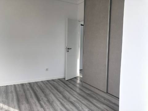 || RENOVADO | Apartamento T1 NO CENTRO LISBOA ||