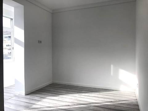 || RENOVADO | Apartamento T1 NO CENTRO LISBOA ||