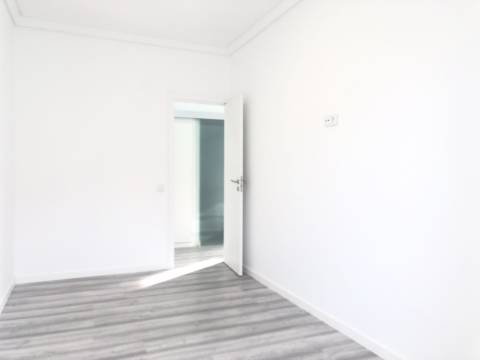 || RENOVADO | Apartamento T1 NO CENTRO LISBOA ||