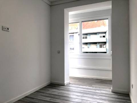 || RENOVADO | Apartamento T1 NO CENTRO LISBOA ||