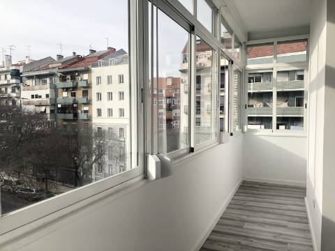 || RENOVADO | Apartamento T1 NO CENTRO LISBOA ||