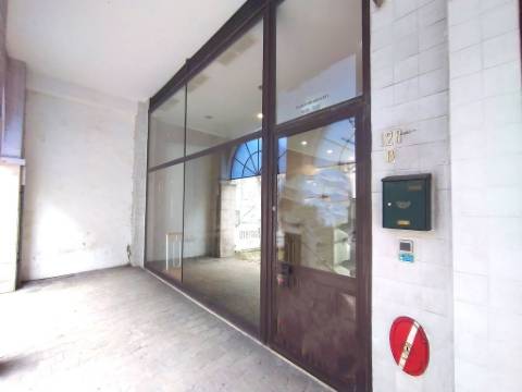 || LOJA 3 PISOS || 208 M2 || CENTRO DO BARREIRO ||