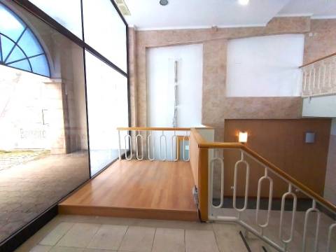 || LOJA 3 PISOS || 208 M2 || CENTRO DO BARREIRO ||