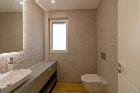 Apartamento de Luxo T3 em Carcavelos: Conforto, Design e Localização Privilegiada