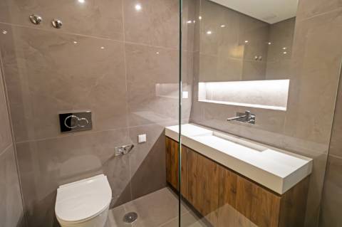 Apartamento de Luxo T3 em Carcavelos: Conforto, Design e Localização Privilegiada