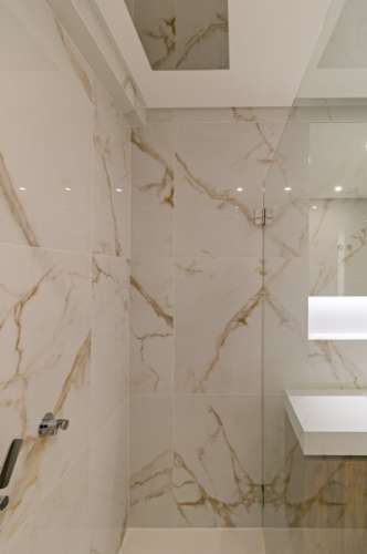 Apartamento de Luxo T3 em Carcavelos: Conforto, Design e Localização Privilegiada