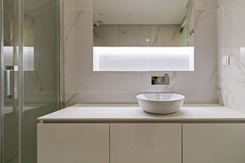 Apartamento de Luxo T3 em Carcavelos: Conforto, Design e Localização Privilegiada