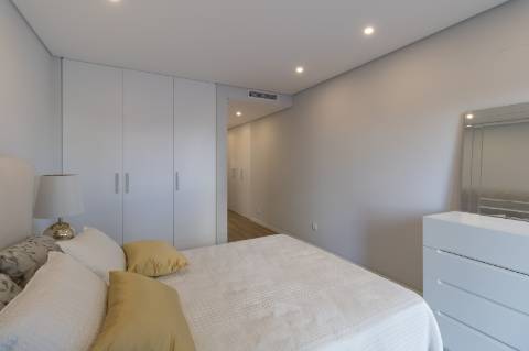 Apartamento T3 de Charme na Quinta das Marianas, Parede - Modernidade, Conforto e Proximidade ao Mar