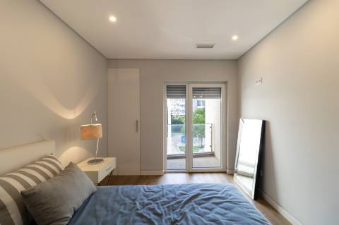 Apartamento T3 de Charme na Quinta das Marianas, Parede - Modernidade, Conforto e Proximidade ao Mar