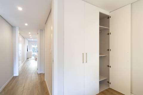 Apartamento T3 de Charme na Quinta das Marianas, Parede - Modernidade, Conforto e Proximidade ao Mar