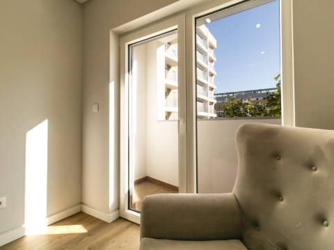 Apartamento T3 de Charme na Quinta das Marianas, Parede - Modernidade, Conforto e Proximidade ao Mar