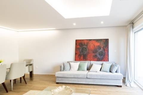 Apartamento T3 de Charme na Quinta das Marianas, Parede - Modernidade, Conforto e Proximidade ao Mar