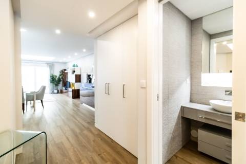 Apartamento T3 de Charme na Quinta das Marianas, Parede - Modernidade, Conforto e Proximidade ao Mar