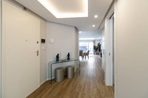 Apartamento T3 de Charme na Quinta das Marianas, Parede - Modernidade, Conforto e Proximidade ao Mar