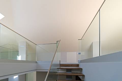 Viva o Sonho em Carcavelos: Luxuoso T3+1 em Duplex com Varandas e Mezanine!