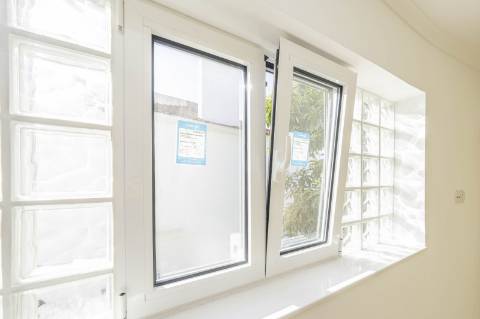 Moradia T4+1 em Campolide - Com Piscina e em Renovação Total com Conforto e Elegância