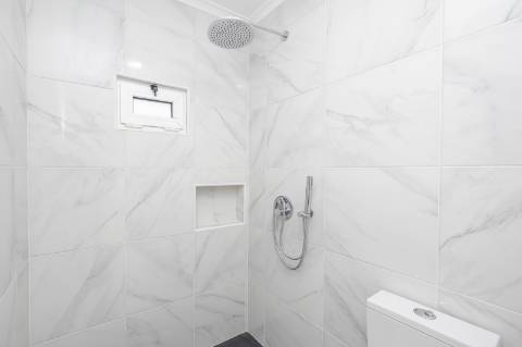 Moradia T4+1 em Campolide - Com Piscina e em Renovação Total com Conforto e Elegância