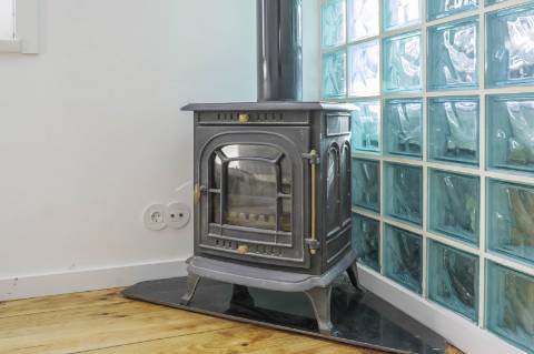 Moradia T4+1 em Campolide - Com Piscina e em Renovação Total com Conforto e Elegância