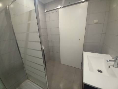 || CENTRO DO MONTIJO | Apartamento T2 | AMPLA OFERTA DE SERVIÇOS ||
