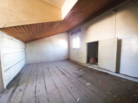 || OPORTUNIDADE INVESTIMENTO | Prédio em Alcântara | PARA REMODELAÇÃO TOTAL ||