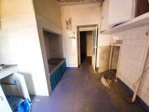 || OPORTUNIDADE INVESTIMENTO | Prédio em Alcântara | PARA REMODELAÇÃO TOTAL ||