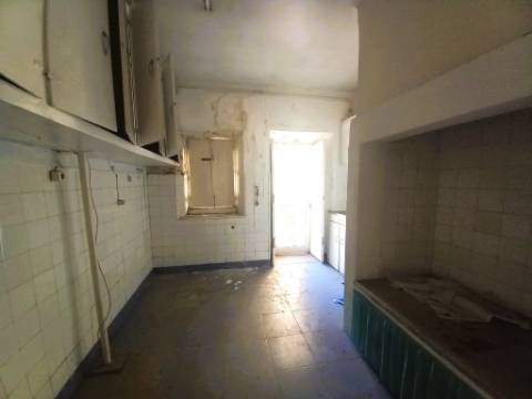 || OPORTUNIDADE INVESTIMENTO | Prédio em Alcântara | PARA REMODELAÇÃO TOTAL ||