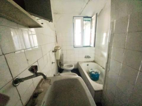 || OPORTUNIDADE INVESTIMENTO | Prédio em Alcântara | PARA REMODELAÇÃO TOTAL ||