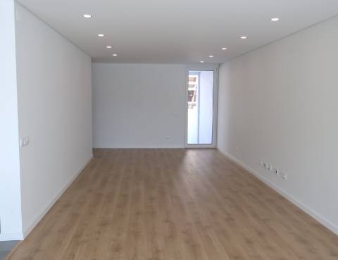 | QUINTA DA AMIZADE | MORADIA T3 | COM PISCINA |