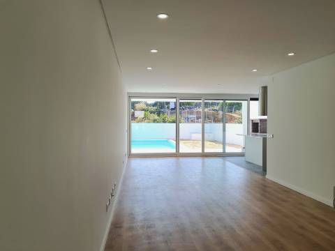 | QUINTA DA AMIZADE | MORADIA T3 | COM PISCINA |