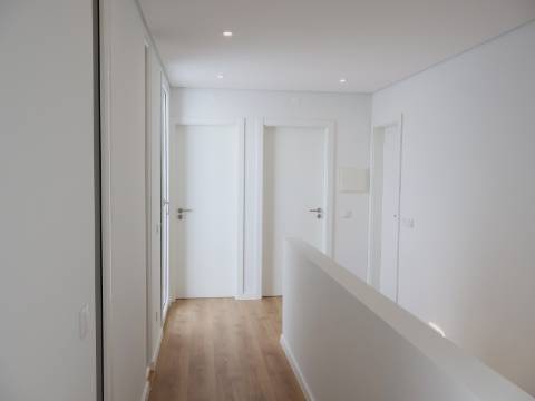 | QUINTA DA AMIZADE | MORADIA T3 | COM PISCINA |