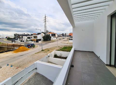 | QUINTA DA AMIZADE | MORADIA T3 | COM PISCINA |