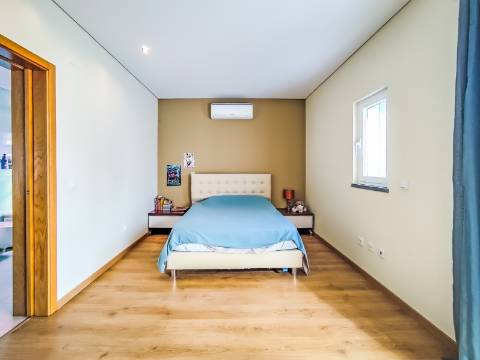 Moradia T6: Um Refúgio de Charme e Conforto para Viver Tranquilamente