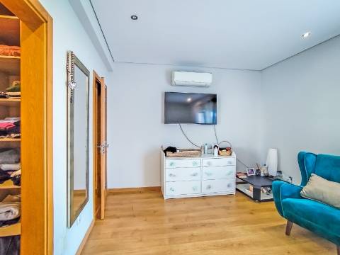 Moradia T6: Um Refúgio de Charme e Conforto para Viver Tranquilamente