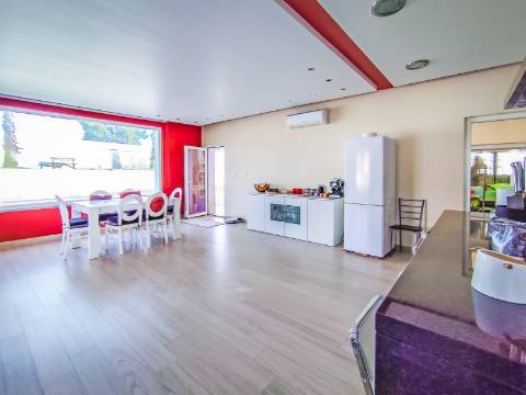 Moradia T6: Um Refúgio de Charme e Conforto para Viver Tranquilamente