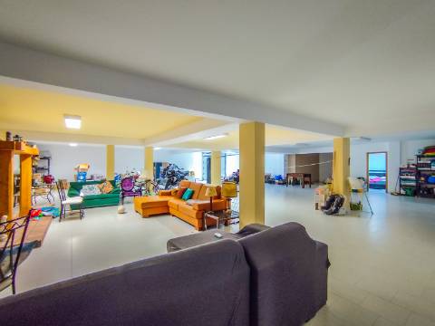 Moradia T6: Um Refúgio de Charme e Conforto para Viver Tranquilamente