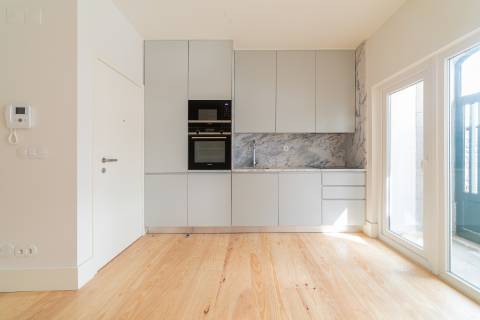 Estúdio T0 no Vibrante Bairro de Santa Catarina, Lisboa!