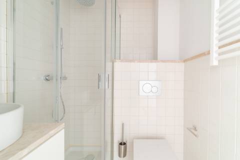 Encantador Apartamento T1 na Prestigiada Zona da Misericórdia, Lisboa!