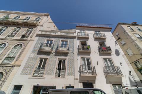 Encantador Apartamento T1 na Prestigiada Zona da Misericórdia, Lisboa!