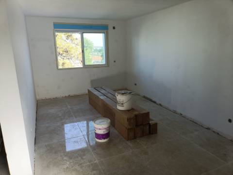 APARTAMENTO T3 | REMODELAÇÃO TOTAL | CIDADE SOL