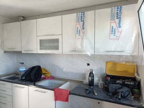 APARTAMENTO T3 | REMODELAÇÃO TOTAL | CIDADE SOL